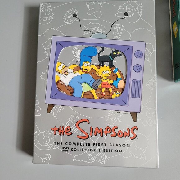 The Simpson Seasons 1 - 4 Collectors Edition DVD Lot Complete With Books. NICE!! - Picture 2 of 12
